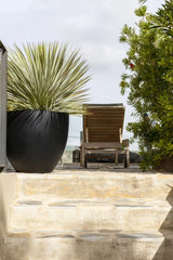 Runder Pflanzkübel Jesslyn Schwarz aus Fiberstone – Outdoor